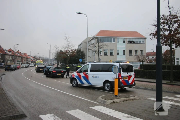 Kettingbotsing met drie voertuigen