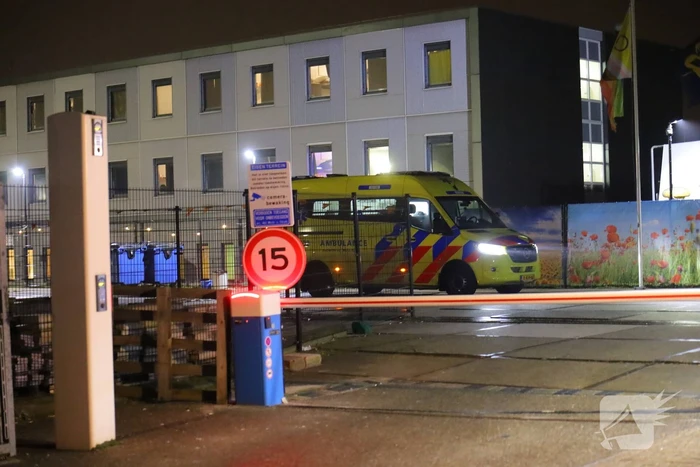 Steekincident op asielboot leidt tot ambulance-inzet