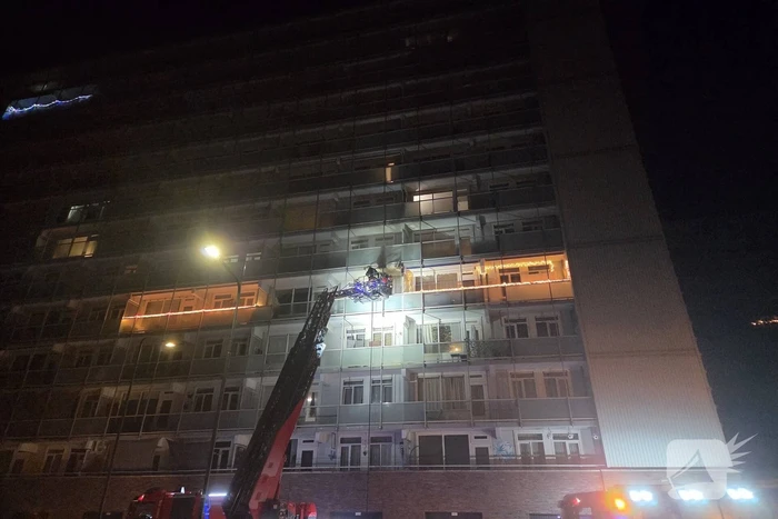 Brand in flatwoning vroeg in de ochtend
