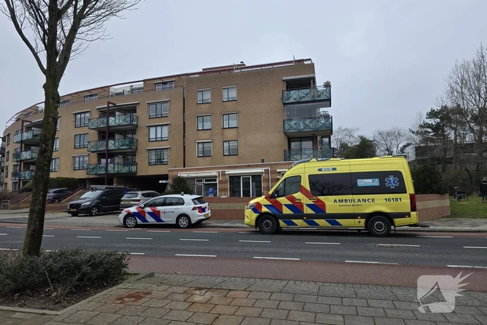 Glazenwasser naar ziekenhuis na val van dak