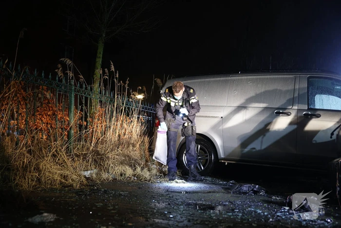 Auto in vlammen opgegaan met vermoedelijke brandstichting