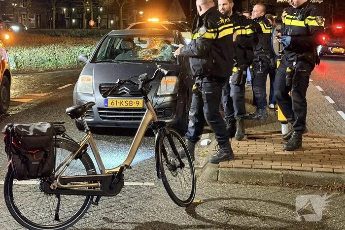 Fietser gewond na aanrijding met auto