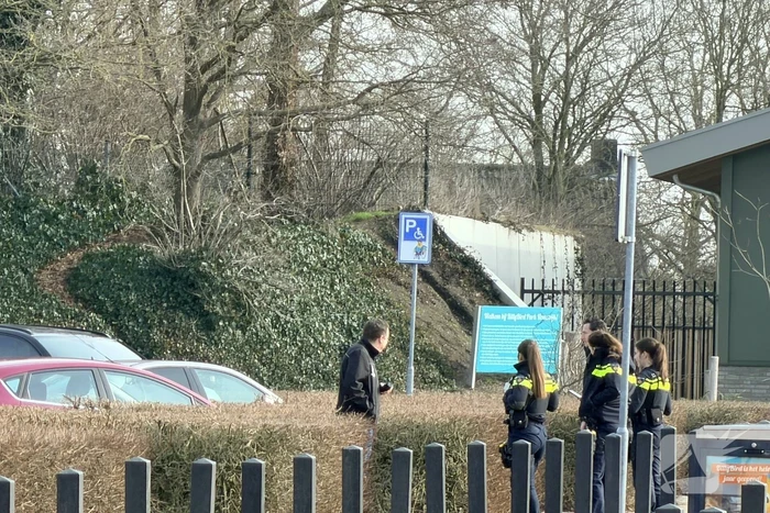 Korte sluiting veroorzaakte brand in auto