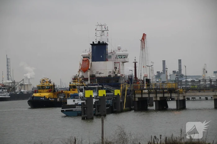 Brand op tanker in Rotterdam onder controle