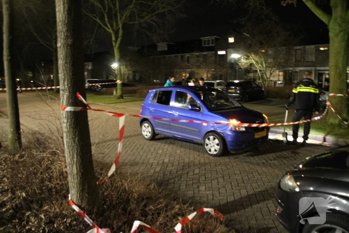 Auto op zijkant na ongeval