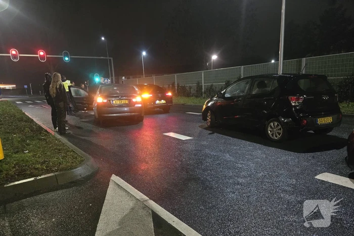 Vier voertuigen betrokken bij kettingbotsing
