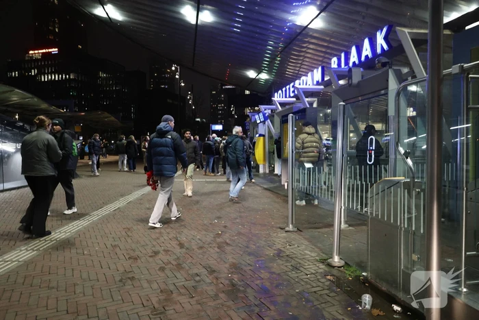 Brand leidt tot onderbreking van trein- en metroverkeer