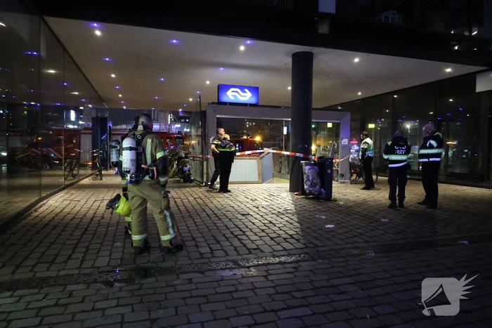 Brand leidt tot onderbreking van trein- en metroverkeer