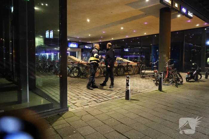 Brand leidt tot onderbreking van trein- en metroverkeer