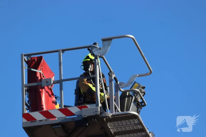 Meerdere woningen ontruimd door felle brand in seniorenflat