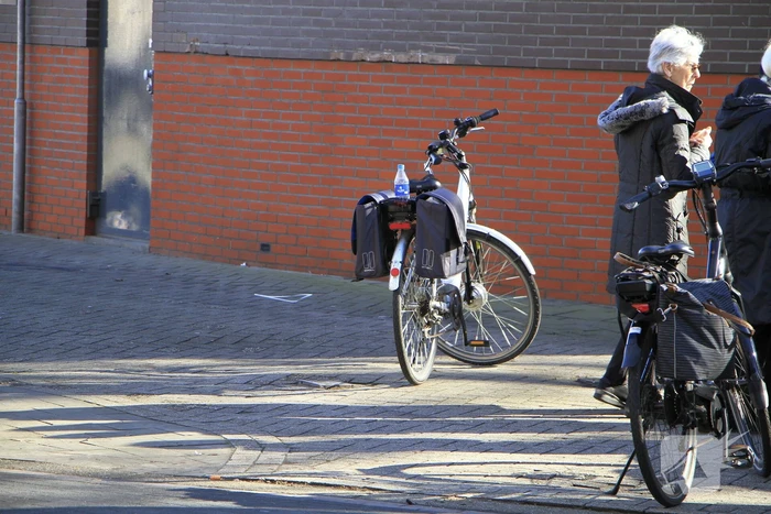 Fietsers botsen met elkaar en raken gewond