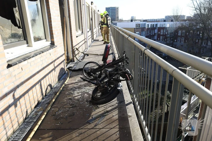 brand roentgenstraat rotterdam