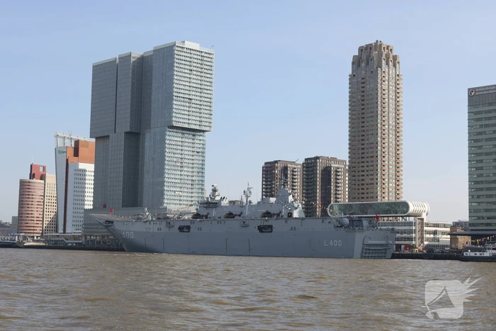 Turkse marineschepen zorgen voor veel bekijks