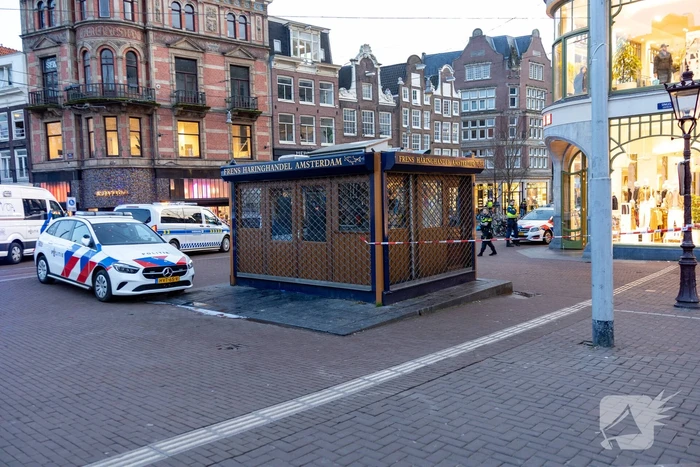 Fietser zwaargewond bij aanrijding met trams