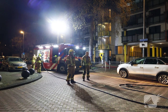 Auto volledig uitgebrand na vermoedelijke brandstichting