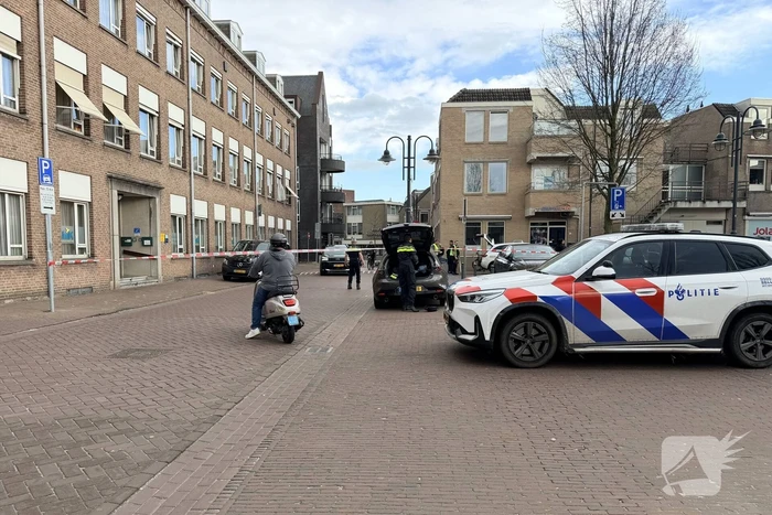 Explosie leidt tot afzetting van straat