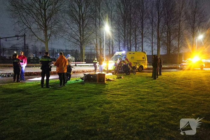 Scooters botsen frontaal op fietspad
