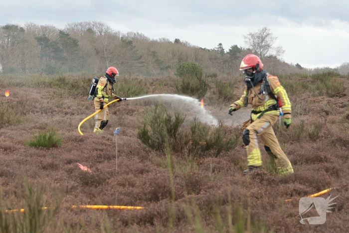 Brandweer houdt grootscheepse natuurbrand oefening