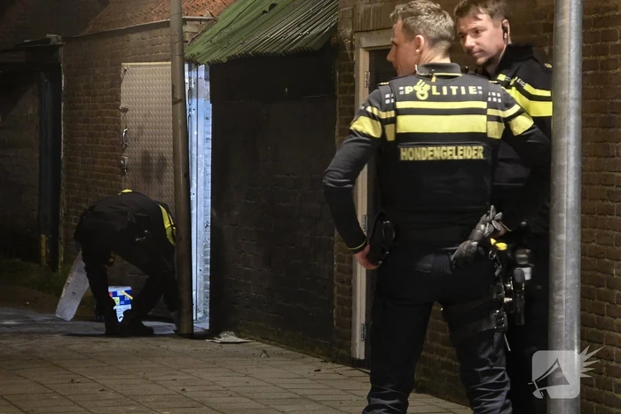 Vuurwerkresten aangetroffen na brand in bijgebouw