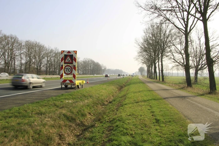 Bestuurder met alcohol belandt in sloot
