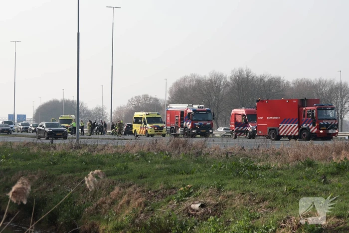 Meerdere voertuigen betrokken bij aanrijding op snelweg