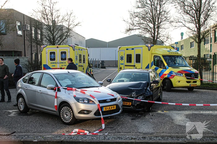 Flinke aanrijding met meerdere gewonden