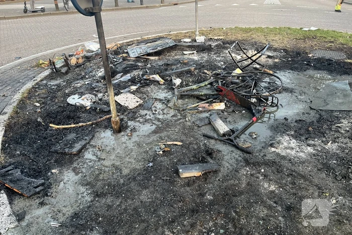 Vermoedelijke brandstichting leidt tot brandweeractie