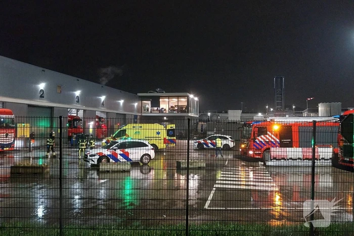 Hulpdiensten in actie bij bedrijfsongeval