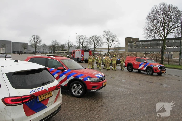 Zoektocht naar verdacht voorwerp in kanaal