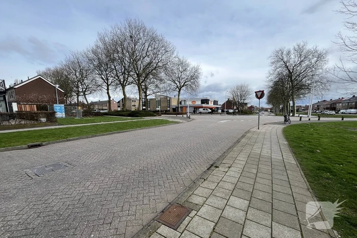 Politie plaatst camera bij beruchte rotonde