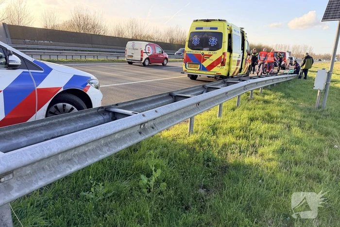 Motorrijder gewond bij aanrijding met auto