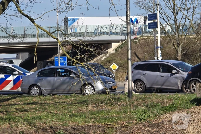 Voertuigen afgesleept na ongeval