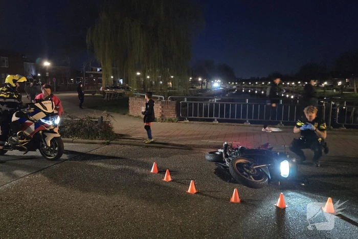 Motorrijder na ongeval op de vlucht
