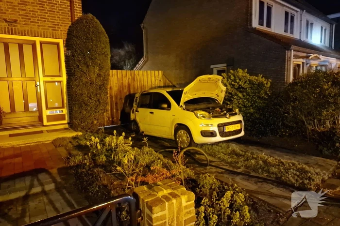 Oorzaak autobrand nog onbekend