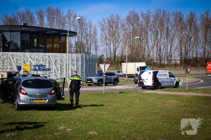 Vader en dochtertje ongeschonden na botsing