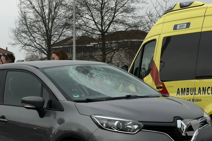 Fietser gewond bij aanrijding met auto