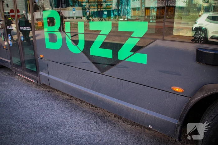 Wielrenner in botsing met lijnbus bij tijdelijke oversteekplaats