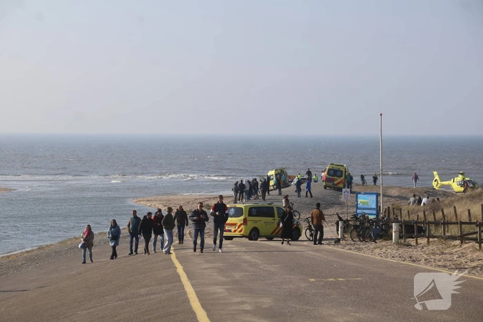 Hulpdiensten massaal ingezet voor incident op strand