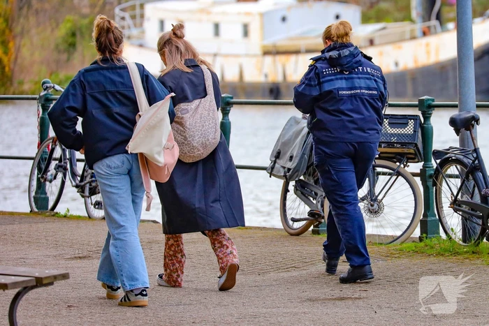 steekincident nieuwevaart amsterdam