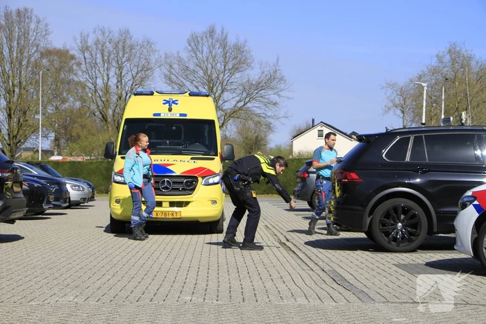 Botsing tussen twee voertuigen leidt tot controle