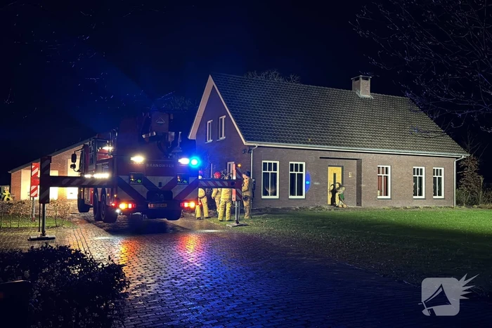 Schoorsteenbrand snel onder controle