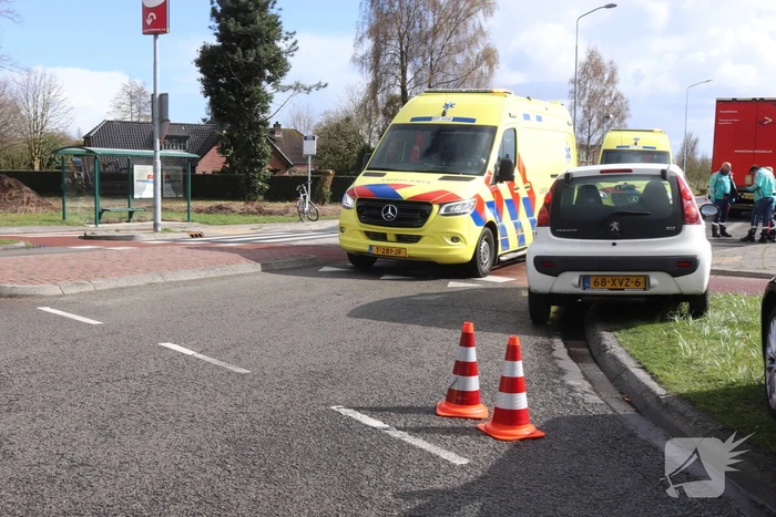 Fietser gewond bij aanrijding met vrachtwagen