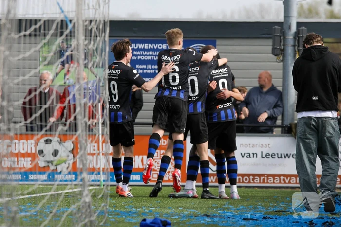 Poortugaal bereikt halve finale na zege op Forum Sport