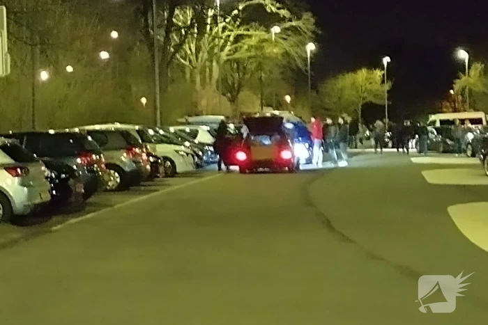 Politie grijpt in bij carmeet op parkeerplaats