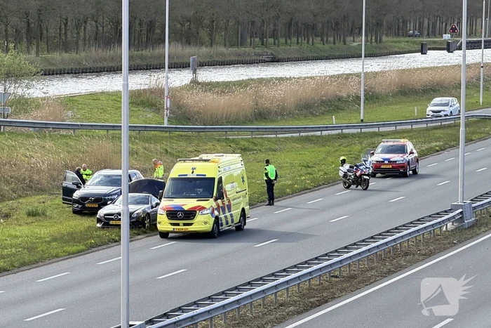 Aanrijding leidt tot afsluiting van de weg