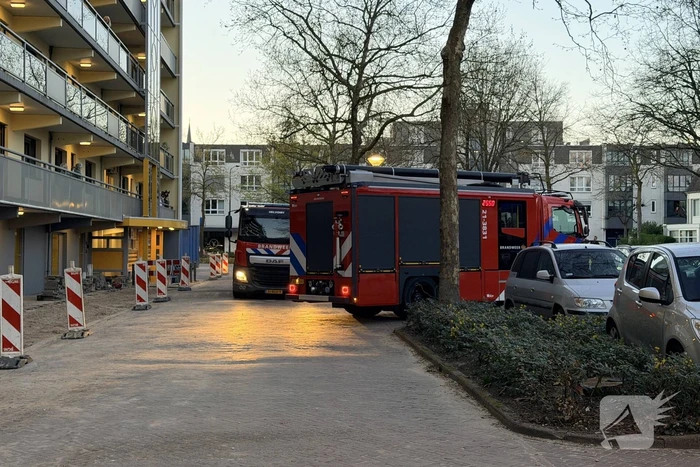 Dakbrand in flatwoning opschudding in Uden