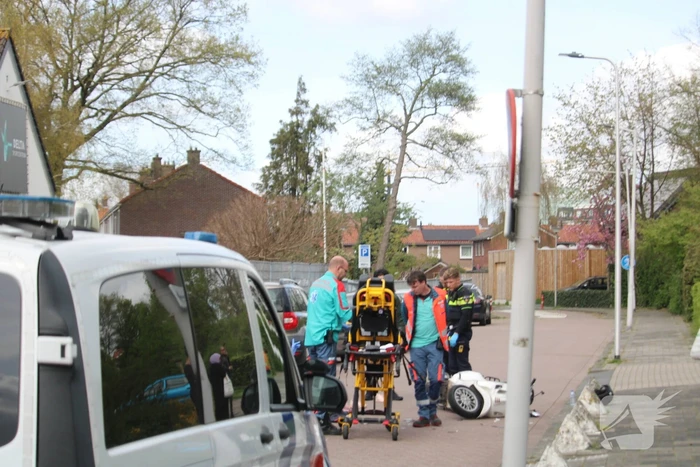 Fiets en scooter betrokken bij ernstig ongeval