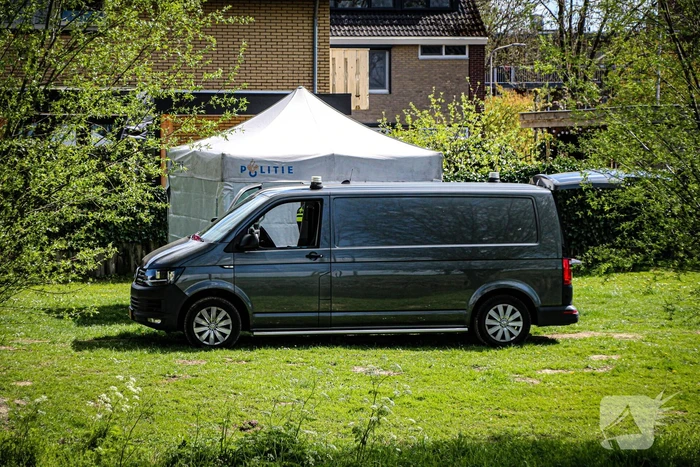 Overleden persoon aangetroffen in sloot