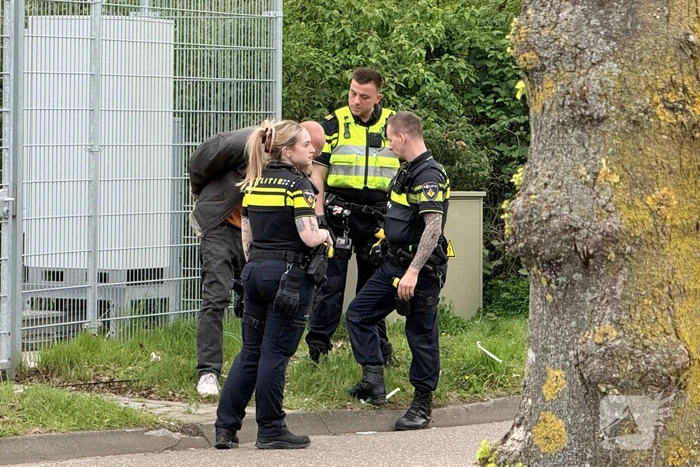 Man met steekwapen aangehouden