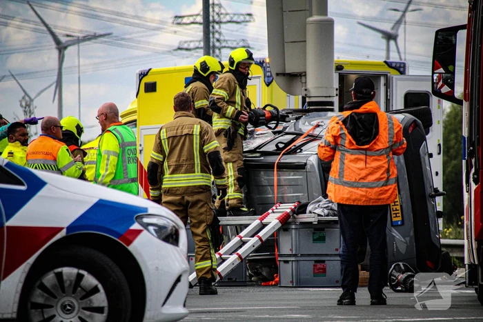 Zware aanrijding met meerdere voertuigen en beknelling